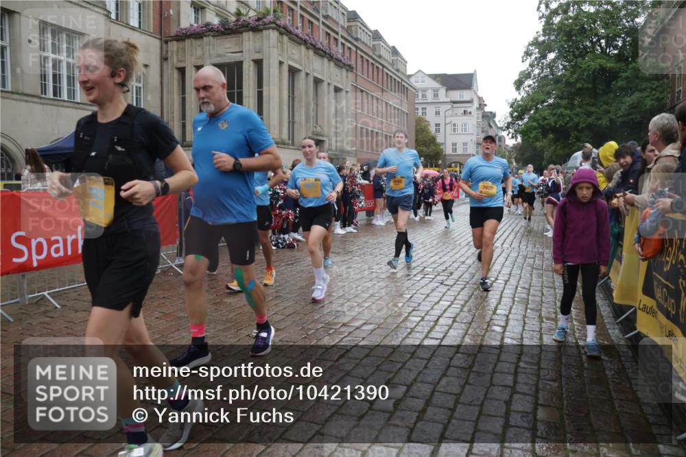 13.09.2026 - Kiel Lauf Yannick Fuchs http://msf.ph/oto/10421390 13.09.2026 10:54:11 Ziel 243, 548, 1343, 1740, 1765, 2196, 2471, 2579, 2746, 3024, 3269, 3293, 3337, 3649, 3729, 4264, 4310, 4525, 4582, 5119, 5392, 5621, 5680, 6519, 6888, 7276, 7535, 8640, 8849, 8925, 9088, 9400, 9517, 9618, 9863, 10084, 10119, 10443, 11961, 12746, 183, 661, 1117, 1424, 2033, 2225, 2433, 2683, 2843, 3092, 3269, 3817, 3822, 3886, 3922, 3962, 4045, 4101, 4249, 4276, 4581, 4633, 4701, 4867, 5073, 5203, 5427, 5431, 5506, 5621, 5626, 5650, 5675, 5678, 5884, 7518, 183 meine-sportfotos.de