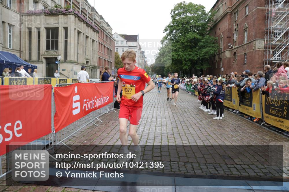 13.09.2026 - Kiel Lauf Yannick Fuchs http://msf.ph/oto/10421395 13.09.2026 09:43:23 Ziel 255, 401, 623, 1508, 4256, 5929, 6377, 7099, 7532, 7857, 8066, 8808, 10189, 1040, 1213, 3041, 3849, 3850, 5530, 7874, 8191, 8870, 9311, 9354, 9629, 9933, 10047, 10118, 11721, 11753, 12259, 12678, 40, 1049, 1833, 1857, 4171, 5964, 7773, 7905, 8770, 8834, 9323, 9934, 10300, 10460, 11246, 12101, 12164, 12575, 762, 3827, 4322, 8870, 9311, 9519, 11721, 12678 meine-sportfotos.de