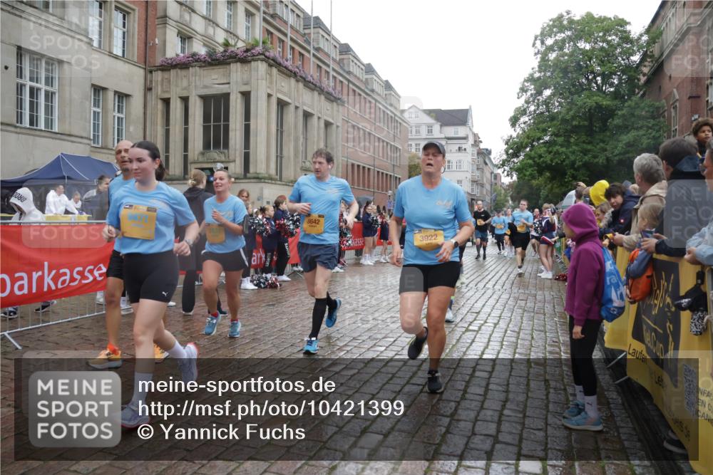 13.09.2026 - Kiel Lauf Yannick Fuchs http://msf.ph/oto/10421399 13.09.2026 10:54:12 Ziel 243, 548, 932, 1343, 1613, 1740, 1765, 2196, 2471, 2579, 2746, 3024, 3293, 3337, 3649, 3729, 4264, 4310, 4525, 4582, 4827, 5119, 5392, 5680, 6519, 6888, 7276, 7535, 8640, 8849, 8925, 9088, 9400, 9517, 9618, 9863, 10084, 10119, 10443, 11961, 12746, 183, 661, 1117, 1424, 2033, 2225, 2433, 2683, 2843, 3024, 3092, 3269, 3817, 3822, 3886, 3922, 3962, 4045, 4101, 4249, 4276, 4581, 4633, 4701, 4867, 5073, 5203, 5427, 5431, 5506, 5621, 5626, 5650, 5675, 5678, 5680, 5884, 7518, 183 meine-sportfotos.de