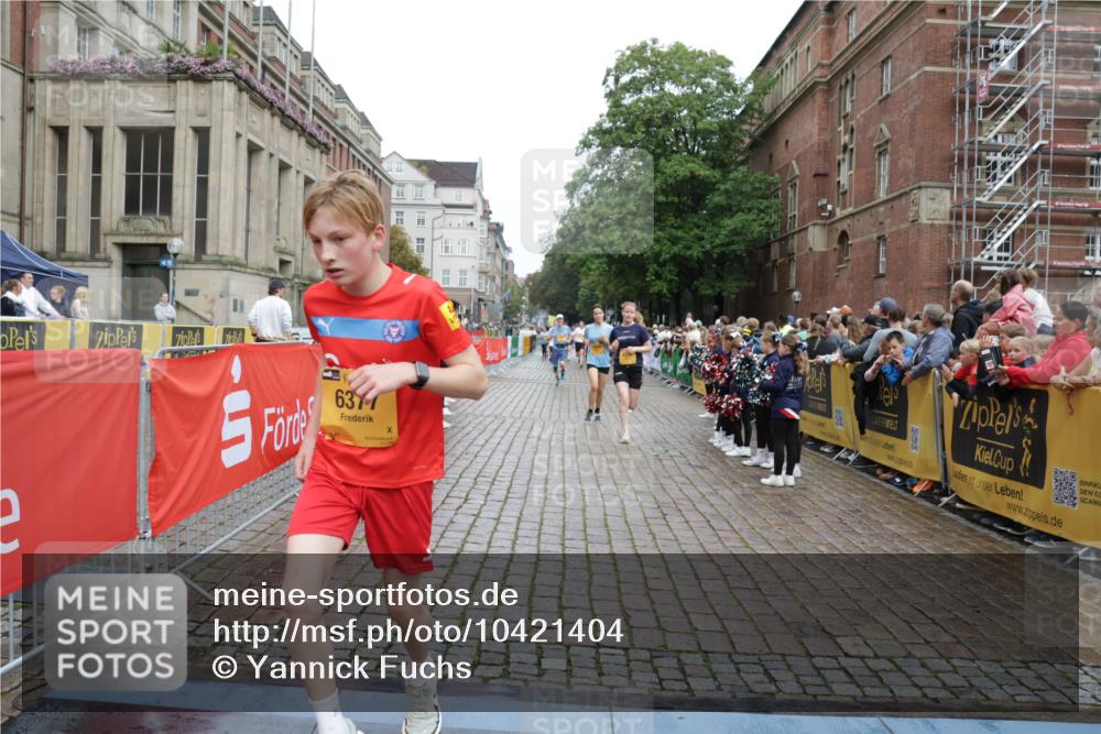 13.09.2026 - Kiel Lauf Yannick Fuchs http://msf.ph/oto/10421404 13.09.2026 09:43:23 Ziel 255, 401, 623, 1508, 4256, 5929, 6377, 7099, 7532, 7857, 8066, 8808, 10189, 1040, 1213, 3041, 3849, 3850, 5530, 7874, 8191, 8870, 9311, 9354, 9629, 9933, 10047, 10118, 11721, 11753, 12259, 12678, 40, 1049, 1833, 1857, 4171, 5964, 7773, 7905, 8770, 8834, 9323, 9934, 10300, 10460, 11246, 12101, 12164, 12575, 762, 3827, 4322, 8870, 9311, 9519, 11721, 12678 meine-sportfotos.de