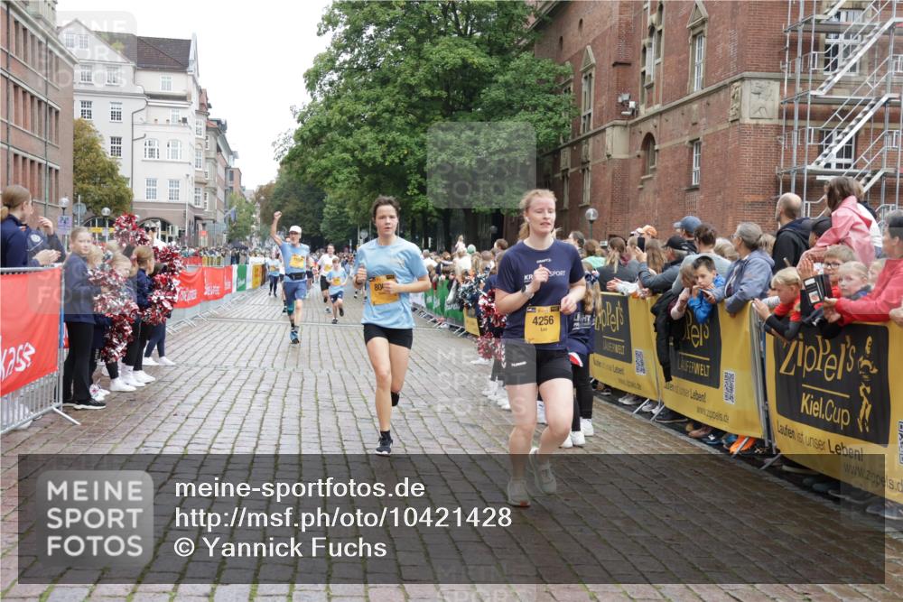 13.09.2026 - Kiel Lauf Yannick Fuchs http://msf.ph/oto/10421428 13.09.2026 09:43:25 Ziel 255, 401, 623, 1508, 4256, 6377, 7099, 7857, 8066, 10189, 10300, 12575, 1040, 1213, 1508, 3041, 3849, 3850, 5530, 5929, 7532, 7874, 8191, 8808, 9311, 9354, 9629, 9933, 10047, 10118, 11753, 12259, 12678, 40, 1049, 1833, 1857, 4171, 5964, 7773, 7905, 8770, 8834, 9323, 9934, 10460, 11246, 12101, 12164, 762, 3827, 3849, 4322, 8870, 9311, 9629, 11721, 12678 meine-sportfotos.de
