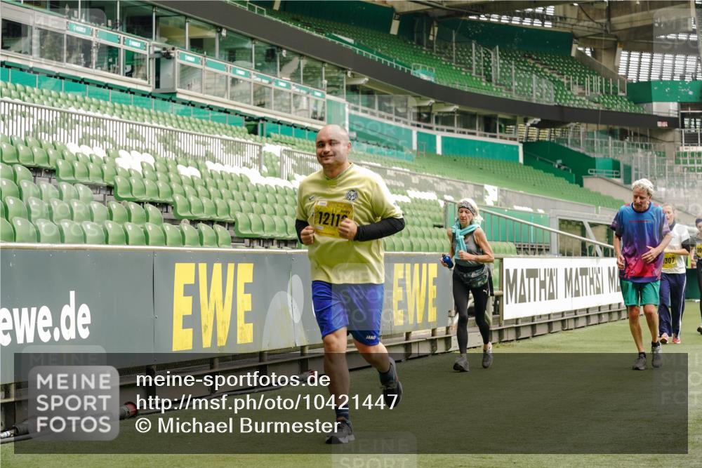 13.09.2026 - 21. swb-Marathon Bremen Michael Burmester http://msf.ph/oto/10421447 13.09.2026 10:44:54 Laufen im Stadion 10137, 10176, 10191, 10192, 10194, 10202, 10242, 10295, 10325, 10335, 10344, 10402, 10430, 10459, 10513, 10524, 10568, 10600, 10605, 10606, 10629, 10651, 10679, 10713, 10756, 10779, 10882, 10899, 10900, 10979, 10997, 10999, 11081, 11200, 11217, 11233, 11264, 11307, 11333, 11337, 11355, 11385, 11408, 11448, 11456, 11461, 11482, 11495, 11629, 11808, 11932, 11943, 12057, 12089, 12151, 12153, 12177, 12178, 12224, 12226, 12311, 12321, 12334, 12539, 10148 meine-sportfotos.de