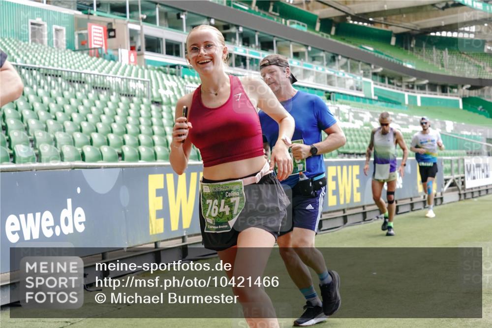 13.09.2026 - 21. swb-Marathon Bremen Michael Burmester http://msf.ph/oto/10421466 13.09.2026 12:59:22 Laufen im Stadion 135, 141, 148, 191, 226, 232, 260, 342, 511, 672, 745, 789, 790, 972, 1080, 1119, 1166, 1199, 1209, 1281, 1368, 1493, 1494, 1516, 1642, 1647, 1931, 1933, 1935, 2088, 2210, 2289, 2343, 2367, 2397, 2425, 2481, 2517, 2570, 2577, 2686, 2771, 2806, 2807, 2827, 2885, 2899, 2914, 2953, 2961, 2979, 3015, 3021, 3076, 3098, 3105, 3120, 3124, 3138, 3148, 3186, 3190, 3233, 3273, 3338, 3435, 3516, 3531, 3534, 3560, 3652, 3655, 3695, 3855, 3861, 3930, 3933, 3934, 205 meine-sportfotos.de