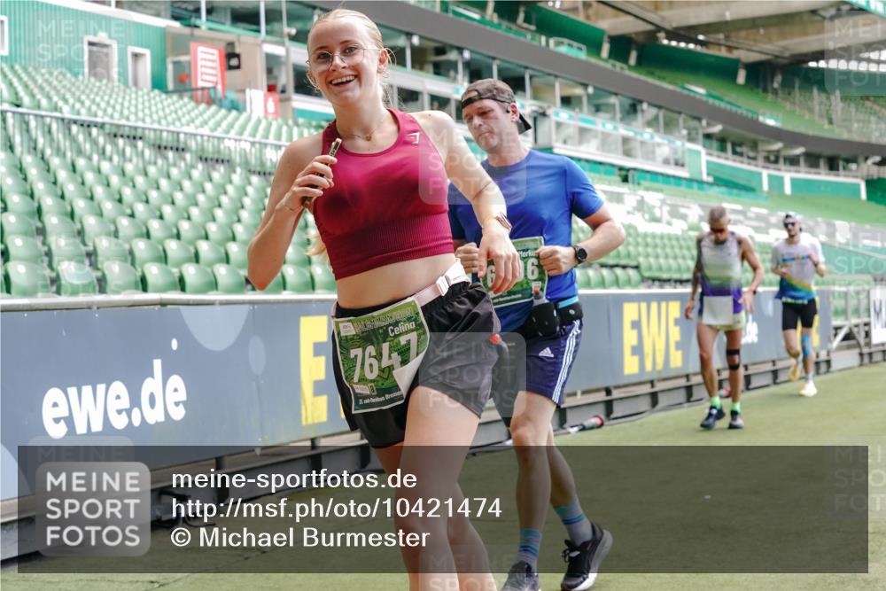 13.09.2026 - 21. swb-Marathon Bremen Michael Burmester http://msf.ph/oto/10421474 13.09.2026 12:59:22 Laufen im Stadion 135, 141, 148, 191, 226, 232, 260, 342, 511, 672, 745, 789, 790, 972, 1080, 1119, 1166, 1199, 1209, 1281, 1368, 1493, 1494, 1516, 1642, 1647, 1931, 1933, 1935, 2088, 2210, 2289, 2343, 2367, 2397, 2425, 2481, 2517, 2570, 2577, 2686, 2771, 2806, 2807, 2827, 2885, 2899, 2914, 2953, 2961, 2979, 3015, 3021, 3076, 3098, 3105, 3120, 3124, 3138, 3148, 3186, 3190, 3233, 3273, 3338, 3435, 3516, 3531, 3534, 3560, 3652, 3655, 3695, 3855, 3861, 3930, 3933, 3934, 205 meine-sportfotos.de