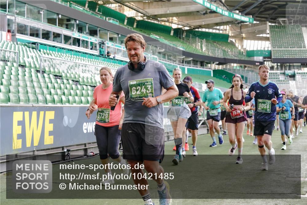 13.09.2026 - 21. swb-Marathon Bremen Michael Burmester http://msf.ph/oto/10421485 13.09.2026 13:22:15 Laufen im Stadion 128, 160, 211, 258, 343, 351, 423, 441, 571, 601, 620, 782, 851, 892, 1060, 1094, 1157, 1158, 1177, 1178, 1259, 1316, 1344, 1417, 1518, 1657, 1669, 1676, 1691, 1729, 1746, 1788, 1808, 1883, 2139, 2201, 2213, 2258, 2290, 2414, 2475, 2504, 2526, 2551, 2619, 2632, 2652, 2660, 2685, 2711, 2736, 2828, 2954, 2964, 2995, 3010, 3022, 3034, 3070, 3074, 3144, 3225, 3347, 3351, 3505, 3530, 3682, 3784, 4020, 4054, 4406, 4407, 4431, 4584, 1506 meine-sportfotos.de