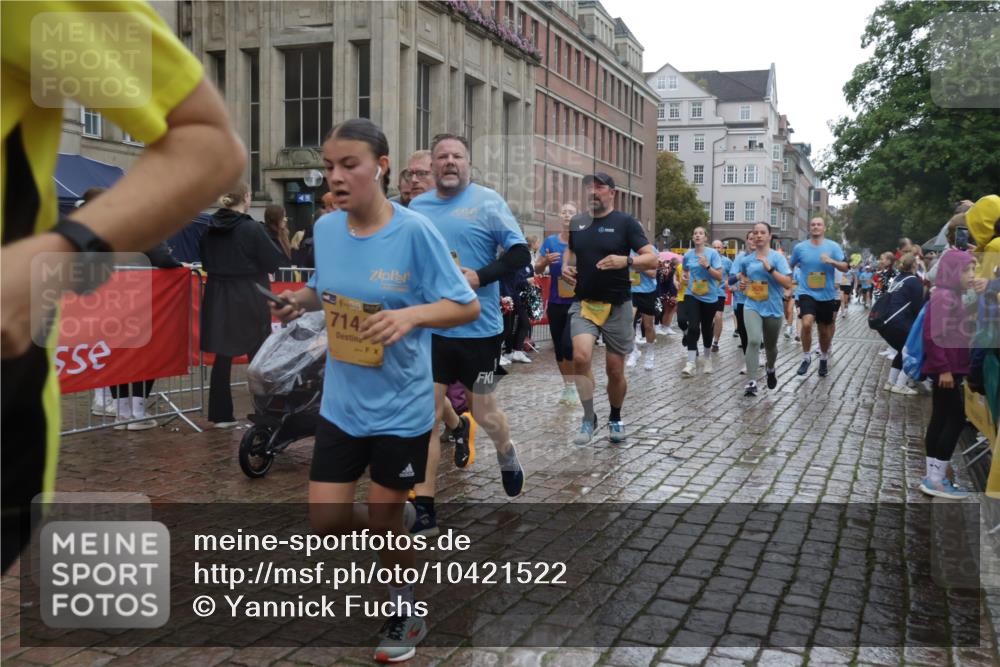 13.09.2026 - Kiel Lauf Yannick Fuchs http://msf.ph/oto/10421522 13.09.2026 10:54:27 Ziel 394, 932, 1127, 1287, 1613, 2259, 4246, 4827, 5318, 5560, 5578, 6063, 6166, 6208, 6571, 6887, 7558, 8328, 8711, 9462, 9633, 9655, 10049, 11156, 12526, 12710, 243, 548, 932, 1117, 1343, 1613, 1740, 1765, 2196, 2471, 2579, 2683, 2746, 3024, 3269, 3293, 3337, 3649, 3729, 3886, 4045, 4101, 4264, 4276, 4310, 4525, 4581, 4582, 4827, 4867, 5119, 5203, 5392, 5431, 5506, 5621, 5626, 5650, 5675, 5678, 5680, 6519, 6888, 7276, 7518, 7535, 8640, 8849, 8925, 9088, 9400, 396 meine-sportfotos.de