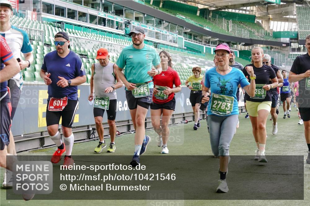 13.09.2026 - 21. swb-Marathon Bremen Michael Burmester http://msf.ph/oto/10421546 13.09.2026 13:22:18 Laufen im Stadion 128, 160, 211, 258, 343, 351, 423, 441, 571, 601, 620, 782, 851, 892, 1060, 1094, 1157, 1158, 1177, 1178, 1259, 1316, 1344, 1417, 1518, 1657, 1669, 1676, 1691, 1729, 1746, 1788, 1808, 1883, 2201, 2213, 2258, 2290, 2414, 2433, 2475, 2504, 2526, 2551, 2619, 2632, 2652, 2660, 2685, 2711, 2736, 2828, 2954, 2964, 2995, 3010, 3022, 3034, 3070, 3074, 3144, 3225, 3347, 3351, 3505, 3530, 3682, 3784, 4020, 4054, 4231, 4406, 4407, 4431, 4584, 1506 meine-sportfotos.de