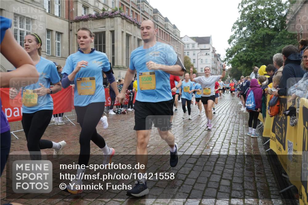 13.09.2026 - Kiel Lauf Yannick Fuchs http://msf.ph/oto/10421558 13.09.2026 10:54:30 Ziel 1127, 1287, 2259, 2506, 4246, 4502, 5318, 5560, 5578, 6063, 6166, 6208, 6571, 6887, 7558, 8328, 8711, 8867, 9462, 9633, 9655, 10049, 11156, 11529, 11760, 12526, 12710, 243, 394, 548, 932, 1343, 1613, 1740, 1765, 2196, 2471, 2579, 2683, 2746, 3024, 3269, 3293, 3337, 3649, 3729, 3886, 4045, 4101, 4246, 4264, 4276, 4310, 4525, 4581, 4582, 4827, 4867, 5119, 5318, 5392, 5506, 5621, 5626, 5650, 5675, 5678, 5680, 6519, 6888, 7276, 7518, 7535, 8640, 8849, 8925, 9088, 9400, 396 meine-sportfotos.de