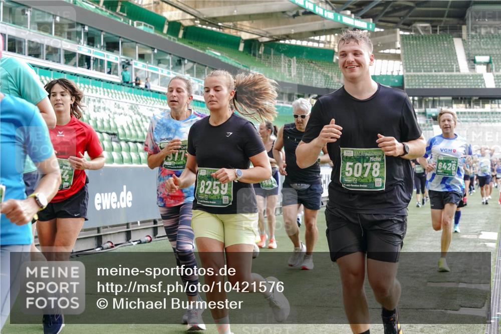 13.09.2026 - 21. swb-Marathon Bremen Michael Burmester http://msf.ph/oto/10421576 13.09.2026 13:22:19 Laufen im Stadion 128, 160, 211, 258, 343, 351, 423, 441, 571, 601, 609, 620, 782, 851, 892, 1060, 1094, 1157, 1158, 1177, 1178, 1259, 1316, 1344, 1417, 1518, 1657, 1669, 1676, 1691, 1729, 1746, 1788, 1808, 1883, 2201, 2213, 2258, 2290, 2414, 2433, 2475, 2504, 2526, 2551, 2619, 2632, 2652, 2660, 2685, 2711, 2736, 2828, 2954, 2964, 2995, 3010, 3022, 3034, 3070, 3074, 3144, 3225, 3252, 3347, 3351, 3505, 3530, 3682, 3784, 4020, 4054, 4231, 4406, 4407, 4431, 4584, 1506 meine-sportfotos.de