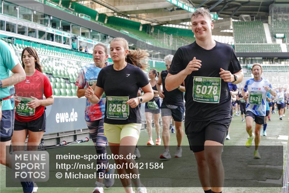 13.09.2026 - 21. swb-Marathon Bremen Michael Burmester http://msf.ph/oto/10421584 13.09.2026 13:22:20 Laufen im Stadion 128, 160, 211, 258, 343, 351, 423, 441, 571, 601, 609, 620, 782, 851, 892, 1060, 1094, 1157, 1158, 1177, 1178, 1259, 1316, 1344, 1417, 1518, 1657, 1669, 1676, 1691, 1729, 1746, 1788, 1808, 1883, 2201, 2213, 2258, 2290, 2414, 2433, 2475, 2504, 2526, 2551, 2619, 2632, 2652, 2660, 2685, 2711, 2736, 2828, 2954, 2964, 2995, 3010, 3022, 3034, 3070, 3074, 3144, 3225, 3252, 3347, 3351, 3505, 3530, 3682, 3784, 4020, 4054, 4231, 4406, 4407, 4431, 4584, 1506 meine-sportfotos.de