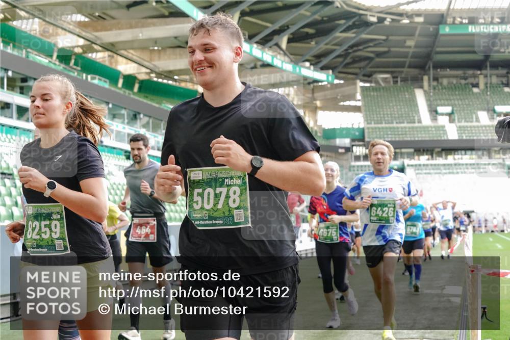 13.09.2026 - 21. swb-Marathon Bremen Michael Burmester http://msf.ph/oto/10421592 13.09.2026 13:22:20 Laufen im Stadion 128, 160, 211, 258, 343, 351, 423, 441, 571, 601, 609, 620, 782, 851, 892, 1060, 1094, 1157, 1158, 1177, 1178, 1259, 1316, 1344, 1417, 1518, 1657, 1669, 1676, 1691, 1729, 1746, 1788, 1808, 1883, 2201, 2213, 2258, 2290, 2414, 2433, 2475, 2504, 2526, 2551, 2619, 2632, 2652, 2660, 2685, 2711, 2736, 2828, 2954, 2964, 2995, 3010, 3022, 3034, 3070, 3074, 3144, 3225, 3252, 3347, 3351, 3505, 3530, 3682, 3784, 4020, 4054, 4231, 4406, 4407, 4431, 4584, 1506 meine-sportfotos.de