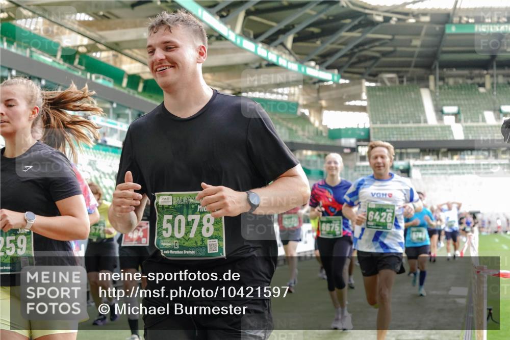 13.09.2026 - 21. swb-Marathon Bremen Michael Burmester http://msf.ph/oto/10421597 13.09.2026 13:22:20 Laufen im Stadion 128, 160, 211, 258, 343, 351, 423, 441, 571, 601, 609, 620, 782, 851, 892, 1060, 1094, 1157, 1158, 1177, 1178, 1259, 1316, 1344, 1417, 1518, 1657, 1669, 1676, 1691, 1729, 1746, 1788, 1808, 1883, 2201, 2213, 2258, 2290, 2414, 2433, 2475, 2504, 2526, 2551, 2619, 2632, 2652, 2660, 2685, 2711, 2736, 2828, 2954, 2964, 2995, 3010, 3022, 3034, 3070, 3074, 3144, 3225, 3252, 3347, 3351, 3505, 3530, 3682, 3784, 4020, 4054, 4231, 4406, 4407, 4431, 4584, 1506 meine-sportfotos.de