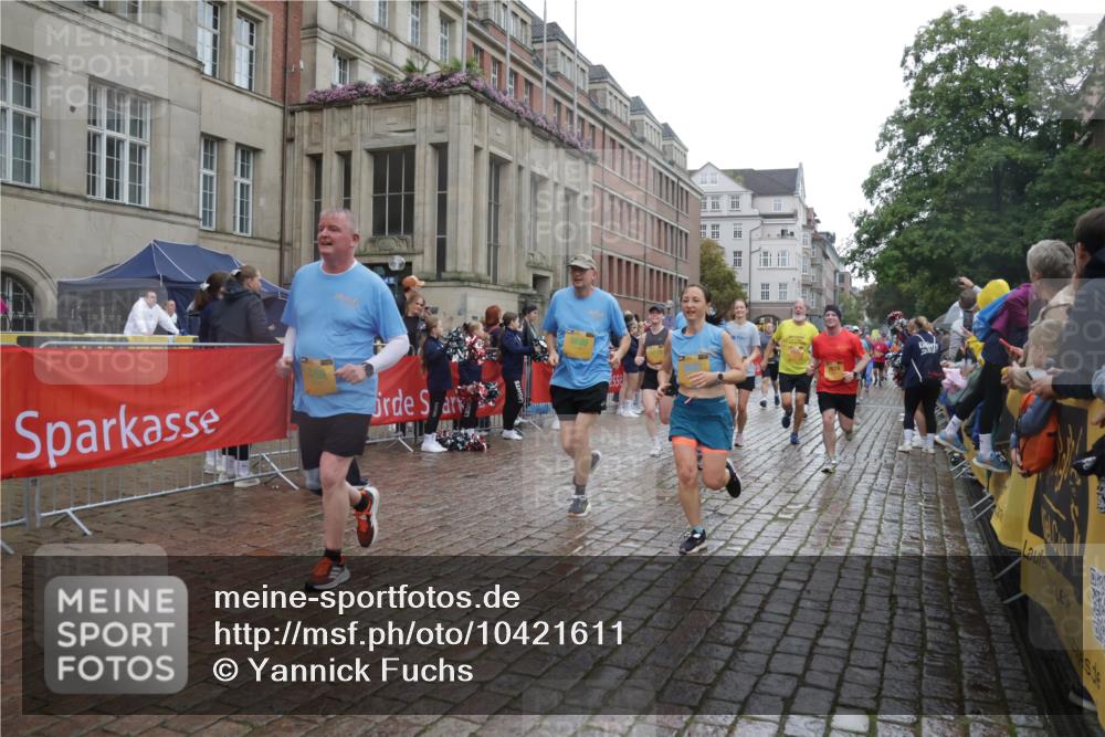 13.09.2026 - Kiel Lauf Yannick Fuchs http://msf.ph/oto/10421611 13.09.2026 10:54:35 Ziel 1127, 1287, 2506, 4502, 4938, 5302, 5560, 5821, 6063, 6166, 6208, 6887, 6889, 7558, 8542, 8711, 8867, 9297, 9462, 9633, 10015, 10740, 11156, 11529, 11760, 12268, 12526, 12529, 12710, 243, 394, 548, 932, 1343, 1613, 1740, 1765, 2196, 2259, 2471, 2579, 2746, 3024, 3269, 3293, 3337, 3649, 3729, 4246, 4264, 4310, 4525, 4582, 4827, 5119, 5318, 5392, 5578, 5621, 5680, 6519, 6571, 6888, 7276, 7535, 8328, 8640, 8849, 8925, 9088, 9400, 396, 454 meine-sportfotos.de