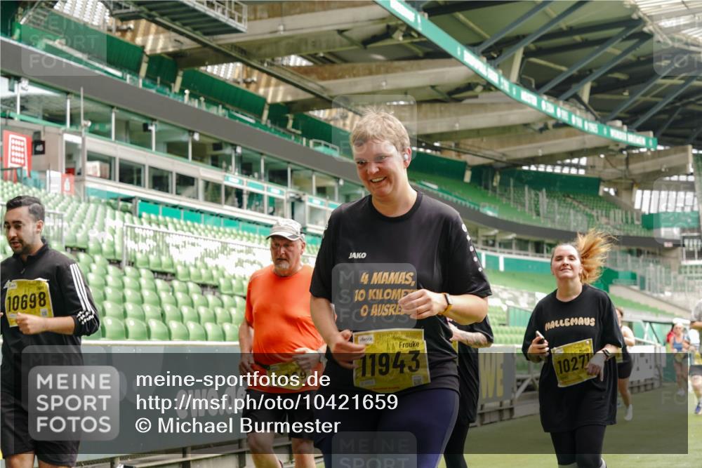 13.09.2026 - 21. swb-Marathon Bremen Michael Burmester http://msf.ph/oto/10421659 13.09.2026 10:45:09 Laufen im Stadion 10137, 10176, 10191, 10192, 10194, 10202, 10242, 10295, 10325, 10335, 10344, 10430, 10459, 10472, 10513, 10524, 10568, 10600, 10629, 10651, 10679, 10713, 10756, 10779, 10882, 10979, 10997, 10999, 11081, 11200, 11233, 11307, 11309, 11355, 11367, 11385, 11408, 11495, 11629, 11709, 11808, 11821, 11932, 11943, 12057, 12089, 12151, 12153, 12177, 12178, 12224, 12226, 12311, 12321, 12334, 12539, 10148, 10330 meine-sportfotos.de