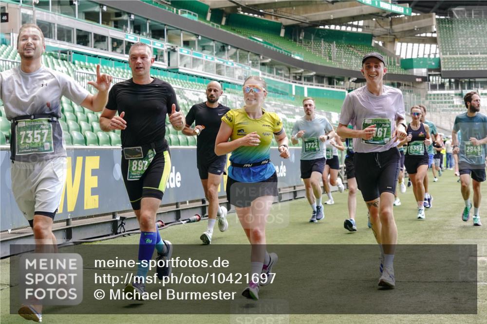 13.09.2026 - 21. swb-Marathon Bremen Michael Burmester http://msf.ph/oto/10421697 13.09.2026 12:59:35 Laufen im Stadion 135, 141, 148, 191, 226, 232, 260, 342, 511, 651, 745, 972, 1080, 1166, 1209, 1281, 1368, 1493, 1494, 1516, 1642, 1650, 1861, 1931, 1933, 1935, 1963, 2088, 2210, 2289, 2293, 2306, 2322, 2343, 2367, 2425, 2481, 2517, 2570, 2577, 2686, 2771, 2806, 2807, 2827, 2885, 2899, 2914, 2953, 2961, 2979, 3015, 3021, 3076, 3098, 3105, 3120, 3124, 3145, 3148, 3190, 3233, 3273, 3338, 3354, 3435, 3480, 3516, 3531, 3560, 3652, 3729, 3855, 3861, 3930, 3933, 3934, 205 meine-sportfotos.de