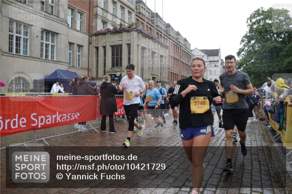 13.09.2026 - Kiel Lauf Yannick Fuchs http://msf.ph/oto/10421729 13.09.2026 10:54:43 Ziel 396, 796, 1063, 1619, 1659, 1940, 2506, 3162, 3511, 3939, 3950, 4091, 4502, 4772, 4938, 5302, 5521, 5770, 5821, 5923, 6889, 7046, 7696, 8222, 8374, 8484, 8542, 8867, 9297, 9424, 10015, 10134, 10740, 11529, 11760, 12268, 12529, 243, 394, 548, 932, 1127, 1287, 1343, 1613, 1765, 2196, 2259, 2471, 2579, 2746, 3293, 3337, 3729, 4246, 4310, 4502, 4525, 4582, 4827, 5318, 5392, 5560, 5578, 6063, 6166, 6208, 6519, 6571, 6887, 6888, 7558, 8328, 8640, 8711, 8849, 9400, 9462, 9633, 454 meine-sportfotos.de