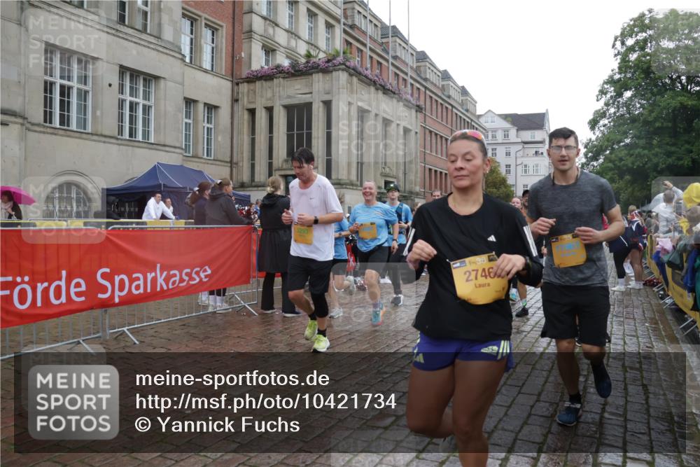 13.09.2026 - Kiel Lauf Yannick Fuchs http://msf.ph/oto/10421734 13.09.2026 10:54:43 Ziel 396, 796, 1063, 1619, 1659, 1940, 2506, 3162, 3511, 3939, 3950, 4091, 4502, 4772, 4938, 5302, 5521, 5770, 5821, 5923, 6889, 7046, 7696, 8222, 8374, 8484, 8542, 8867, 9297, 9424, 10015, 10134, 10740, 11529, 11760, 12268, 12529, 243, 394, 548, 932, 1127, 1287, 1343, 1613, 1765, 2196, 2259, 2471, 2579, 2746, 3293, 3337, 3729, 4246, 4310, 4502, 4525, 4582, 4827, 5318, 5392, 5560, 5578, 6063, 6166, 6208, 6519, 6571, 6887, 6888, 7558, 8328, 8640, 8711, 8849, 9400, 9462, 9633, 454 meine-sportfotos.de