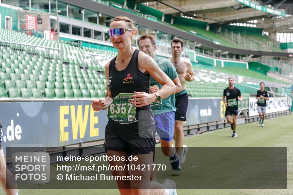 13.09.2026 - 21. swb-Marathon Bremen Michael Burmester http://msf.ph/oto/10421770 13.09.2026 12:59:39 Laufen im Stadion 135, 148, 191, 226, 232, 260, 342, 651, 745, 972, 1080, 1166, 1209, 1281, 1368, 1493, 1494, 1516, 1642, 1650, 1861, 1931, 1935, 1963, 2088, 2210, 2289, 2293, 2306, 2322, 2343, 2367, 2425, 2481, 2517, 2570, 2577, 2686, 2771, 2806, 2807, 2827, 2885, 2899, 2914, 2953, 2961, 2979, 3015, 3021, 3076, 3098, 3105, 3120, 3124, 3145, 3148, 3190, 3233, 3273, 3354, 3435, 3480, 3516, 3531, 3560, 3652, 3729, 3855, 3861, 3930, 3933, 3934, 205 meine-sportfotos.de