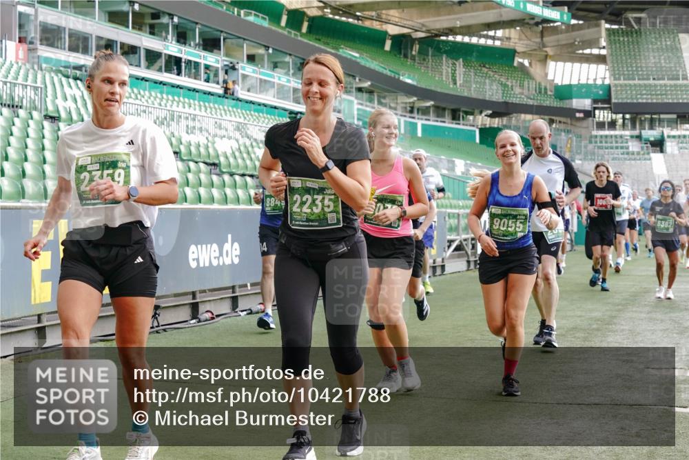 13.09.2026 - 21. swb-Marathon Bremen Michael Burmester http://msf.ph/oto/10421788 13.09.2026 13:22:29 Laufen im Stadion 128, 160, 211, 258, 343, 351, 423, 441, 533, 571, 601, 609, 708, 782, 851, 892, 1060, 1094, 1157, 1158, 1177, 1178, 1259, 1316, 1331, 1344, 1417, 1518, 1657, 1669, 1676, 1691, 1729, 1746, 1788, 1883, 2213, 2290, 2414, 2433, 2475, 2504, 2526, 2551, 2619, 2632, 2652, 2660, 2685, 2711, 2828, 2954, 2964, 2995, 3010, 3022, 3034, 3144, 3225, 3252, 3347, 3351, 3505, 3530, 3559, 3682, 3727, 3784, 4020, 4054, 4231, 4406, 4407, 4431, 4467, 4584, 1506 meine-sportfotos.de