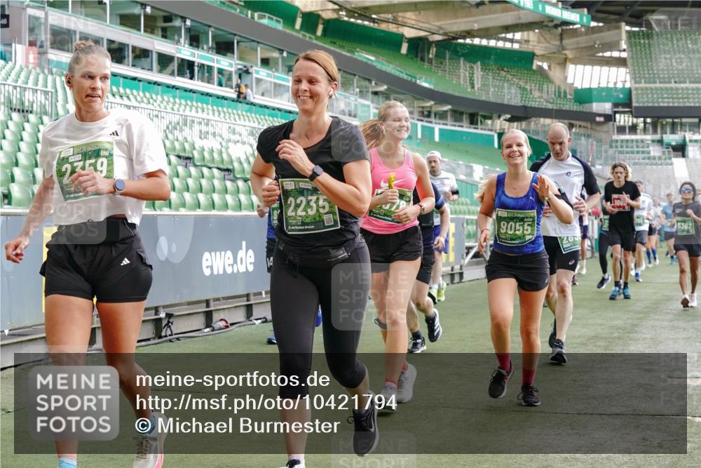 13.09.2026 - 21. swb-Marathon Bremen Michael Burmester http://msf.ph/oto/10421794 13.09.2026 13:22:29 Laufen im Stadion 128, 160, 211, 258, 343, 351, 423, 441, 533, 571, 601, 609, 708, 782, 851, 892, 1060, 1094, 1157, 1158, 1177, 1178, 1259, 1316, 1331, 1344, 1417, 1518, 1657, 1669, 1676, 1691, 1729, 1746, 1788, 1883, 2213, 2290, 2414, 2433, 2475, 2504, 2526, 2551, 2619, 2632, 2652, 2660, 2685, 2711, 2828, 2954, 2964, 2995, 3010, 3022, 3034, 3144, 3225, 3252, 3347, 3351, 3505, 3530, 3559, 3682, 3727, 3784, 4020, 4054, 4231, 4406, 4407, 4431, 4467, 4584, 1506 meine-sportfotos.de