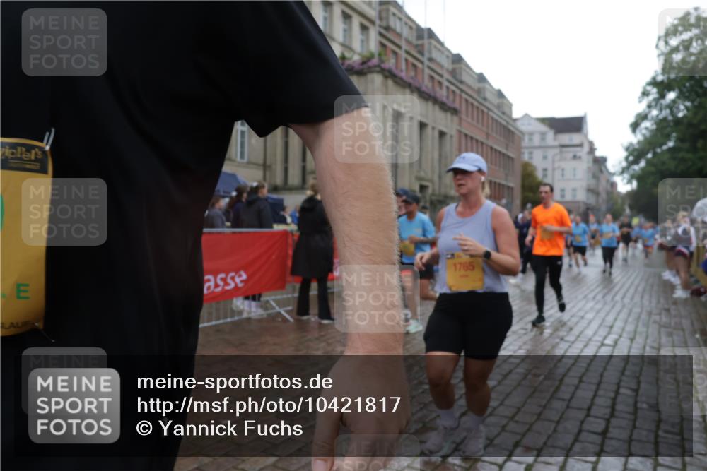 13.09.2026 - Kiel Lauf Yannick Fuchs http://msf.ph/oto/10421817 13.09.2026 10:54:50 Ziel 396, 454, 459, 796, 1063, 1619, 1659, 1940, 2357, 2747, 3162, 3511, 3939, 3950, 4091, 4772, 5521, 5770, 5890, 5923, 6842, 7046, 7419, 7696, 8222, 8374, 8484, 8519, 9424, 9573, 10134, 10148, 10740, 394, 932, 1127, 1287, 1613, 1765, 2259, 2506, 3729, 4246, 4502, 4827, 5318, 5560, 5578, 6063, 6166, 6208, 6571, 6887, 7558, 8328, 8640, 8711, 9462, 9633, 1459, 1815, 1973, 2738, 3084, 3903, 4898, 5104, 243 meine-sportfotos.de