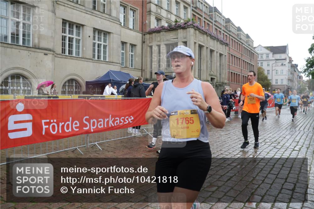 13.09.2026 - Kiel Lauf Yannick Fuchs http://msf.ph/oto/10421818 13.09.2026 10:54:50 Ziel 396, 454, 459, 796, 1063, 1619, 1659, 1940, 2357, 2747, 3162, 3511, 3939, 3950, 4091, 4772, 5521, 5770, 5890, 5923, 6842, 7046, 7419, 7696, 8222, 8374, 8484, 8519, 9424, 9573, 10134, 10148, 10740, 394, 932, 1127, 1287, 1613, 1765, 2259, 2506, 3729, 4246, 4502, 4827, 5318, 5560, 5578, 6063, 6166, 6208, 6571, 6887, 7558, 8328, 8640, 8711, 9462, 9633, 1459, 1815, 1973, 2738, 3084, 3903, 4898, 5104, 243 meine-sportfotos.de