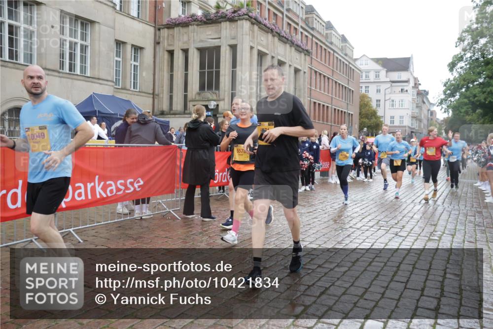 13.09.2026 - Kiel Lauf Yannick Fuchs http://msf.ph/oto/10421834 13.09.2026 10:54:58 Ziel 454, 459, 575, 1232, 1619, 1659, 2198, 2339, 2357, 2548, 2554, 2747, 2813, 3162, 3699, 4369, 4370, 4625, 4652, 4665, 4902, 5260, 5770, 5890, 6842, 7419, 7722, 8121, 8374, 8519, 9573, 9601, 9849, 10058, 10148, 10170, 11157, 396, 796, 1063, 1127, 1287, 1619, 1659, 1940, 2259, 2506, 3162, 3511, 3939, 3950, 4091, 4502, 4772, 5560, 5578, 6063, 6166, 6208, 6571, 6887, 7558, 8711, 9462, 9633, 185, 1459, 1815, 1851, 1973, 2738, 3084, 3429, 3903, 4403, 4678, 4898, 5104, 2259, 5578 meine-sportfotos.de