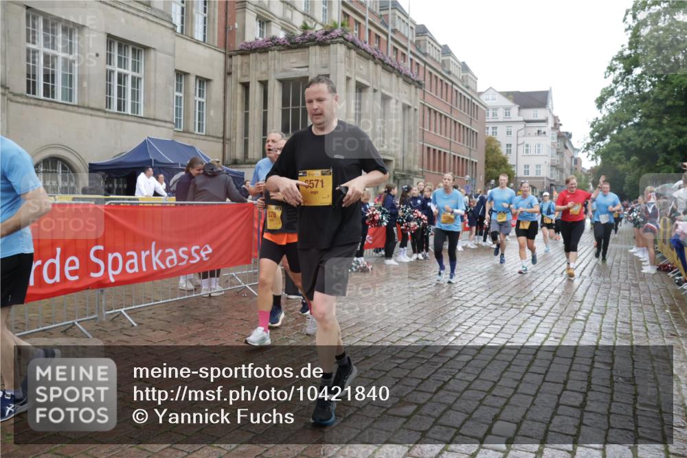 13.09.2026 - Kiel Lauf Yannick Fuchs http://msf.ph/oto/10421840 13.09.2026 10:54:58 Ziel 454, 459, 575, 1232, 1619, 1659, 2198, 2339, 2357, 2548, 2554, 2747, 2813, 3162, 3699, 4369, 4370, 4625, 4652, 4665, 4902, 5260, 5770, 5890, 6842, 7419, 7722, 8121, 8374, 8519, 9573, 9601, 9849, 10058, 10148, 10170, 11157, 396, 796, 1063, 1127, 1287, 1619, 1659, 1940, 2259, 2506, 3162, 3511, 3939, 3950, 4091, 4502, 4772, 5560, 5578, 6063, 6166, 6208, 6571, 6887, 7558, 8711, 9462, 9633, 185, 1459, 1815, 1851, 1973, 2738, 3084, 3429, 3903, 4403, 4678, 4898, 5104, 2259, 5578 meine-sportfotos.de