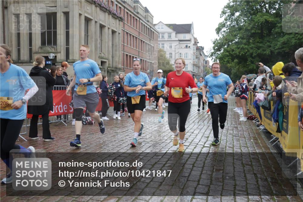 13.09.2026 - Kiel Lauf Yannick Fuchs http://msf.ph/oto/10421847 13.09.2026 10:55:00 Ziel 454, 575, 1232, 1815, 2198, 2339, 2357, 2548, 2554, 2747, 2813, 3084, 3699, 4369, 4370, 4625, 4652, 4665, 4902, 5260, 5890, 6193, 6583, 6842, 7419, 7722, 8121, 8519, 9573, 9601, 9849, 10058, 10148, 10170, 11157, 11453, 12444, 396, 459, 796, 1063, 1127, 1287, 1619, 1659, 1940, 2506, 2747, 3162, 3511, 3939, 3950, 4091, 4502, 4772, 5560, 6063, 6166, 6208, 6887, 7558, 8711, 9462, 9633, 185, 313, 1459, 1851, 1973, 2738, 3429, 3903, 4403, 4678, 4898, 5104, 2259, 5578 meine-sportfotos.de