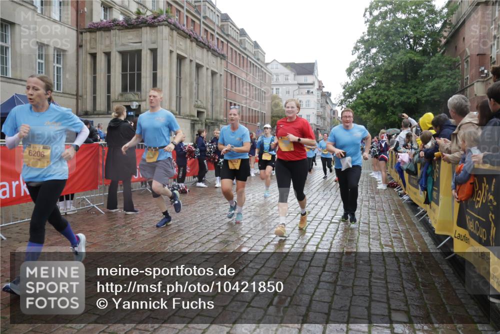 13.09.2026 - Kiel Lauf Yannick Fuchs http://msf.ph/oto/10421850 13.09.2026 10:55:00 Ziel 454, 575, 1232, 1815, 2198, 2339, 2357, 2548, 2554, 2747, 2813, 3084, 3699, 4369, 4370, 4625, 4652, 4665, 4902, 5260, 5890, 6193, 6583, 6842, 7419, 7722, 8121, 8519, 9573, 9601, 9849, 10058, 10148, 10170, 11157, 11453, 12444, 396, 459, 796, 1063, 1127, 1287, 1619, 1659, 1940, 2506, 2747, 3162, 3511, 3939, 3950, 4091, 4502, 4772, 5560, 6063, 6166, 6208, 6887, 7558, 8711, 9462, 9633, 185, 313, 1459, 1851, 1973, 2738, 3429, 3903, 4403, 4678, 4898, 5104, 2259, 5578 meine-sportfotos.de