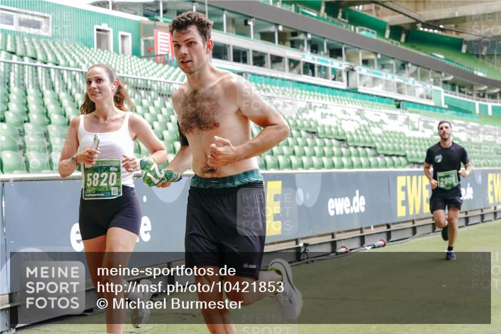 13.09.2026 - 21. swb-Marathon Bremen Michael Burmester http://msf.ph/oto/10421853 13.09.2026 12:59:40 Laufen im Stadion 135, 148, 191, 226, 232, 260, 342, 651, 745, 972, 1080, 1166, 1209, 1281, 1368, 1493, 1494, 1516, 1642, 1650, 1861, 1931, 1935, 1963, 2088, 2210, 2289, 2293, 2306, 2322, 2343, 2367, 2425, 2481, 2517, 2570, 2577, 2686, 2771, 2806, 2807, 2827, 2885, 2899, 2906, 2914, 2953, 2961, 2979, 3015, 3021, 3076, 3098, 3105, 3120, 3124, 3145, 3190, 3233, 3273, 3354, 3435, 3480, 3516, 3531, 3560, 3652, 3729, 3855, 3861, 3930, 3934, 205 meine-sportfotos.de