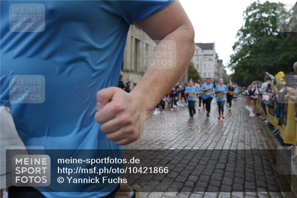 13.09.2026 - Kiel Lauf Yannick Fuchs http://msf.ph/oto/10421866 13.09.2026 10:55:01 Ziel 454, 575, 1232, 1815, 1973, 2198, 2339, 2357, 2548, 2554, 2813, 3084, 3699, 4369, 4370, 4625, 4652, 4665, 4902, 5260, 5890, 6193, 6583, 6842, 7419, 7722, 8121, 8519, 9573, 9601, 9849, 10032, 10058, 10148, 10170, 11157, 11453, 12444, 396, 459, 796, 1063, 1127, 1287, 1619, 1659, 1940, 2506, 2747, 3162, 3511, 3939, 3950, 4091, 4502, 4772, 5560, 6063, 6166, 6208, 6887, 7558, 8711, 9462, 9633, 185, 313, 1459, 1851, 2738, 3429, 3903, 4403, 4678, 4898, 5104, 2259, 5578 meine-sportfotos.de
