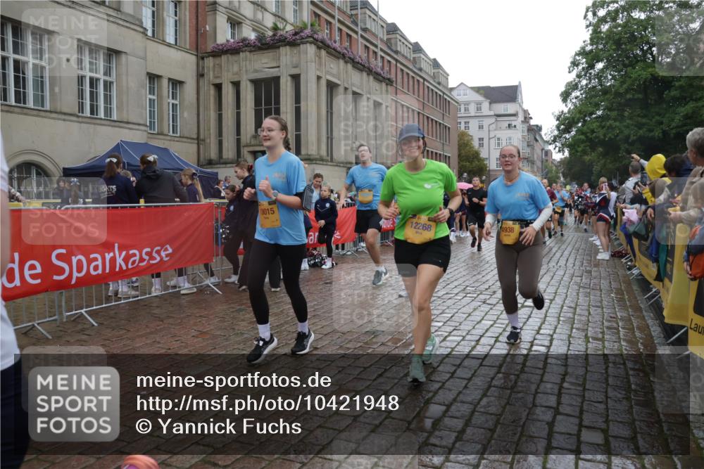 13.09.2026 - Kiel Lauf Yannick Fuchs http://msf.ph/oto/10421948 13.09.2026 10:55:12 Ziel 185, 1459, 1815, 1851, 1973, 2339, 2548, 2738, 3084, 3429, 3645, 3903, 4403, 4678, 4898, 5104, 5645, 5834, 6193, 6490, 6498, 6501, 6583, 6991, 7118, 7450, 7566, 8121, 8714, 8791, 8845, 9131, 10032, 10061, 10354, 10571, 11325, 11358, 11453, 12176, 12444, 396, 454, 459, 575, 796, 1063, 1232, 1619, 1659, 1940, 2198, 2357, 2548, 2554, 2747, 2813, 3162, 3511, 3699, 3939, 3950, 4091, 4369, 4370, 4625, 4652, 4665, 4772, 4902, 7722, 8121, 34, 313 meine-sportfotos.de