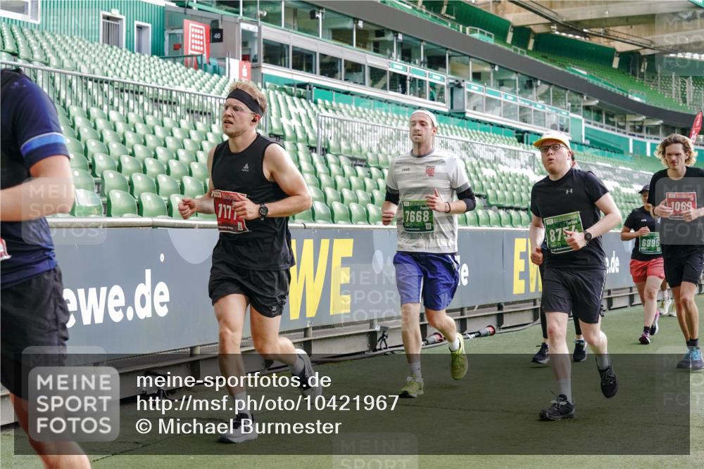 13.09.2026 - 21. swb-Marathon Bremen Michael Burmester http://msf.ph/oto/10421967 13.09.2026 13:22:32 Laufen im Stadion 128, 160, 211, 258, 343, 351, 423, 441, 533, 571, 601, 609, 708, 782, 851, 892, 1060, 1094, 1157, 1158, 1177, 1178, 1259, 1316, 1331, 1344, 1417, 1518, 1657, 1669, 1676, 1691, 1729, 1746, 1788, 1883, 2213, 2290, 2433, 2475, 2504, 2526, 2551, 2619, 2632, 2652, 2660, 2685, 2711, 2828, 2954, 2964, 2995, 3022, 3034, 3144, 3225, 3252, 3347, 3351, 3423, 3505, 3530, 3559, 3682, 3727, 3784, 4020, 4054, 4231, 4406, 4407, 4431, 4467, 4584, 1506 meine-sportfotos.de