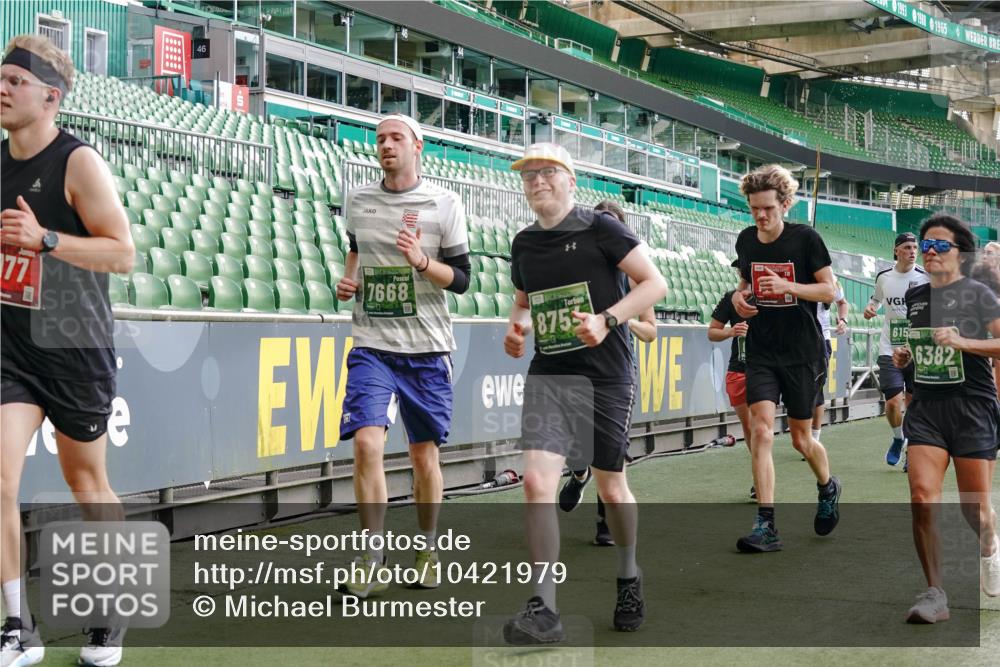 13.09.2026 - 21. swb-Marathon Bremen Michael Burmester http://msf.ph/oto/10421979 13.09.2026 13:22:33 Laufen im Stadion 128, 160, 211, 258, 343, 351, 423, 441, 533, 571, 601, 609, 708, 782, 851, 892, 1060, 1094, 1157, 1158, 1177, 1178, 1259, 1316, 1331, 1344, 1417, 1518, 1657, 1669, 1676, 1691, 1729, 1746, 1788, 1883, 2213, 2290, 2433, 2475, 2504, 2526, 2551, 2619, 2632, 2652, 2660, 2685, 2711, 2828, 2954, 2964, 2995, 3022, 3034, 3144, 3225, 3252, 3347, 3351, 3423, 3505, 3530, 3559, 3682, 3727, 3784, 3819, 4020, 4054, 4231, 4406, 4407, 4431, 4467, 4584, 1506 meine-sportfotos.de