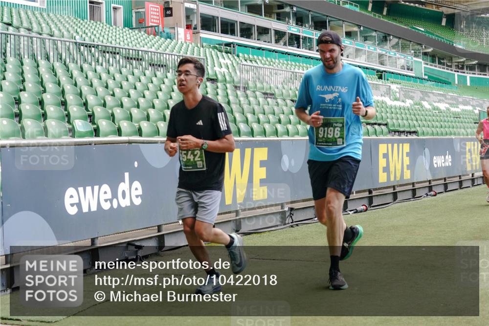 13.09.2026 - 21. swb-Marathon Bremen Michael Burmester http://msf.ph/oto/10422018 13.09.2026 12:59:44 Laufen im Stadion 135, 148, 191, 226, 232, 260, 342, 651, 745, 972, 1080, 1166, 1209, 1281, 1368, 1493, 1494, 1516, 1642, 1650, 1861, 1931, 1935, 1963, 2088, 2210, 2289, 2293, 2306, 2322, 2343, 2367, 2425, 2481, 2517, 2570, 2577, 2686, 2700, 2771, 2806, 2807, 2827, 2885, 2899, 2906, 2914, 2953, 2961, 2979, 3015, 3021, 3076, 3098, 3105, 3120, 3124, 3145, 3168, 3190, 3233, 3273, 3354, 3435, 3480, 3516, 3531, 3560, 3652, 3729, 3855, 3861, 3930, 3934, 205 meine-sportfotos.de
