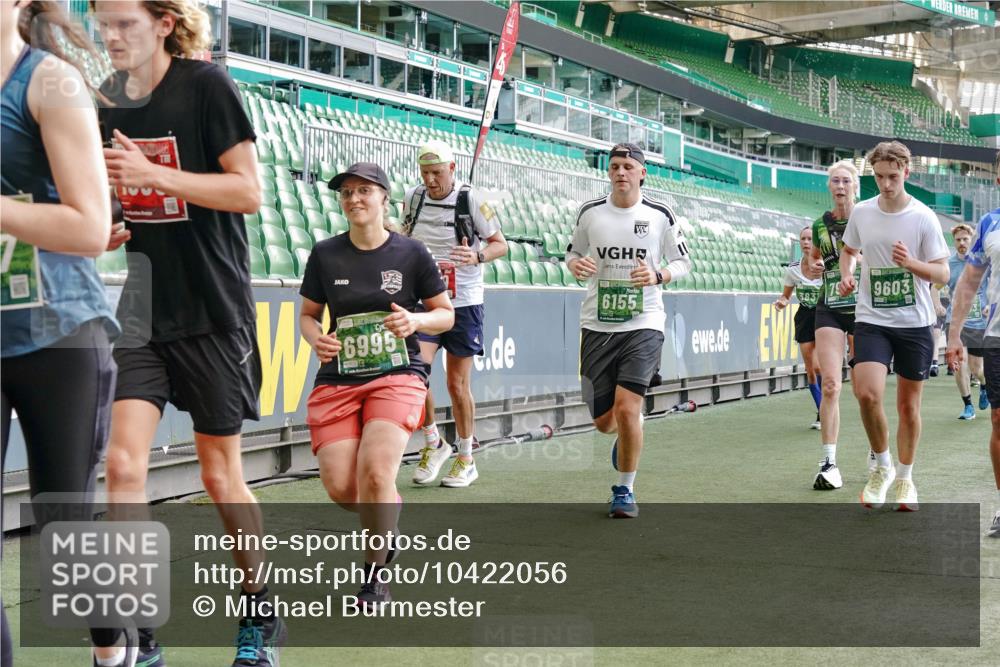 13.09.2026 - 21. swb-Marathon Bremen Michael Burmester http://msf.ph/oto/10422056 13.09.2026 13:22:35 Laufen im Stadion 128, 160, 211, 258, 343, 351, 423, 441, 533, 571, 601, 609, 708, 782, 851, 892, 1060, 1094, 1157, 1158, 1177, 1178, 1259, 1316, 1331, 1344, 1417, 1518, 1657, 1669, 1676, 1691, 1729, 1746, 1788, 1883, 2213, 2290, 2433, 2475, 2504, 2526, 2551, 2619, 2632, 2652, 2660, 2685, 2711, 2828, 2954, 2964, 2995, 3022, 3034, 3144, 3225, 3252, 3347, 3351, 3423, 3505, 3530, 3559, 3682, 3727, 3784, 3819, 4020, 4054, 4231, 4406, 4407, 4431, 4467, 4584, 1506 meine-sportfotos.de