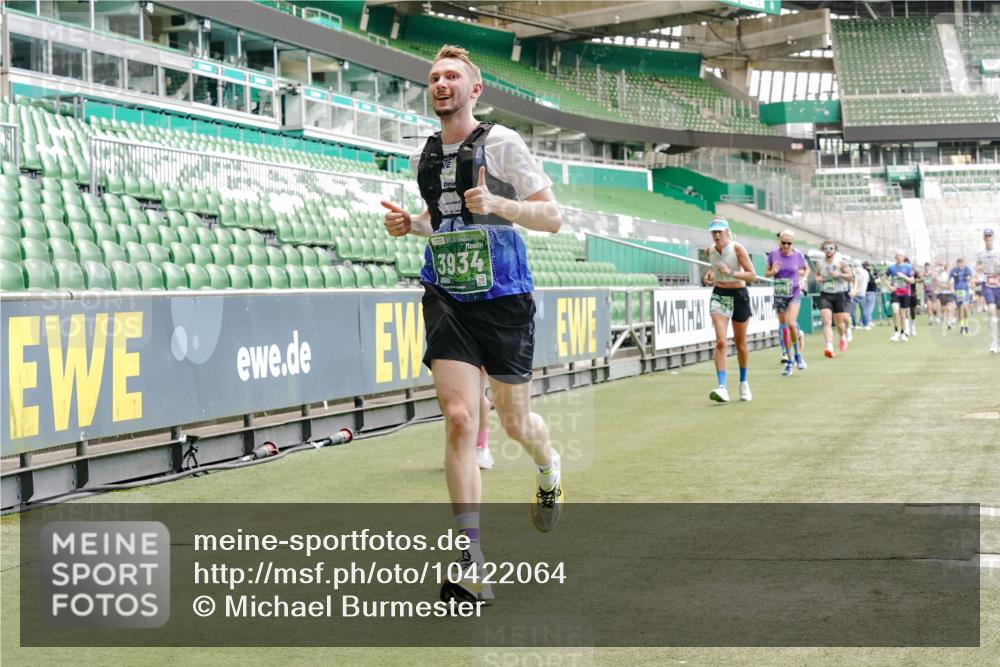 13.09.2026 - 21. swb-Marathon Bremen Michael Burmester http://msf.ph/oto/10422064 13.09.2026 12:59:46 Laufen im Stadion 135, 148, 191, 226, 232, 260, 342, 651, 745, 972, 1080, 1166, 1209, 1281, 1368, 1493, 1494, 1516, 1642, 1650, 1861, 1931, 1935, 1963, 2088, 2210, 2289, 2293, 2306, 2322, 2343, 2367, 2425, 2481, 2517, 2570, 2577, 2686, 2700, 2771, 2806, 2807, 2827, 2885, 2899, 2906, 2914, 2953, 2961, 2979, 3015, 3021, 3076, 3098, 3105, 3120, 3124, 3145, 3168, 3190, 3233, 3273, 3354, 3435, 3480, 3516, 3531, 3652, 3729, 3855, 3856, 3861, 3930, 3934, 205 meine-sportfotos.de