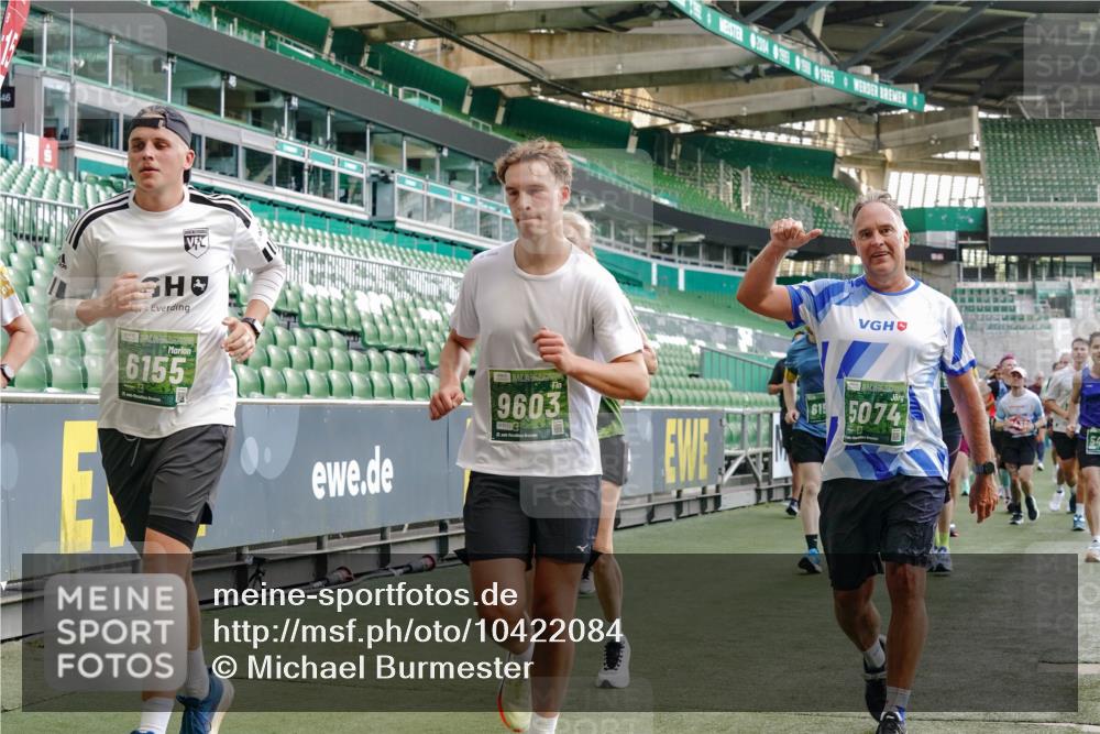 13.09.2026 - 21. swb-Marathon Bremen Michael Burmester http://msf.ph/oto/10422084 13.09.2026 13:22:37 Laufen im Stadion 128, 160, 211, 258, 343, 351, 423, 441, 533, 571, 601, 609, 708, 782, 851, 892, 1060, 1094, 1157, 1158, 1177, 1178, 1259, 1316, 1331, 1344, 1417, 1518, 1657, 1669, 1691, 1729, 1746, 1788, 1883, 2213, 2290, 2433, 2475, 2504, 2526, 2551, 2619, 2632, 2652, 2660, 2685, 2711, 2828, 2954, 2964, 2995, 3022, 3034, 3144, 3225, 3252, 3347, 3351, 3423, 3447, 3505, 3530, 3559, 3682, 3727, 3784, 3819, 4020, 4054, 4231, 4406, 4407, 4431, 4467, 4584, 1506 meine-sportfotos.de