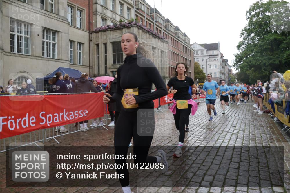 13.09.2026 - Kiel Lauf Yannick Fuchs http://msf.ph/oto/10422085 13.09.2026 10:55:25 Ziel 34, 313, 428, 1841, 2330, 2331, 3379, 3645, 5485, 5544, 5572, 5903, 6800, 6880, 7148, 7966, 8765, 8772, 9858, 10597, 10722, 10936, 11751, 11946, 12610, 185, 454, 575, 1232, 1459, 1815, 1851, 1973, 2198, 2339, 2357, 2548, 2554, 2738, 2747, 2813, 3084, 3429, 3699, 3903, 4369, 4370, 4403, 4625, 4652, 4665, 4678, 4898, 4902, 5104, 5645, 5834, 6193, 6490, 6498, 6501, 6583, 6991, 7118, 7450, 7566, 7722, 8121, 8791, 396, 1619 meine-sportfotos.de