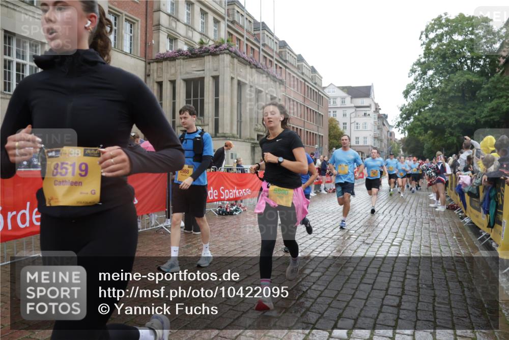 13.09.2026 - Kiel Lauf Yannick Fuchs http://msf.ph/oto/10422095 13.09.2026 10:55:26 Ziel 34, 313, 428, 1841, 2330, 2331, 3379, 3645, 5485, 5544, 5572, 5903, 6800, 6880, 7148, 7568, 7966, 8765, 8772, 9858, 10597, 10722, 10936, 11751, 11946, 12500, 12610, 185, 454, 575, 1232, 1459, 1815, 1851, 1973, 2198, 2339, 2357, 2548, 2554, 2738, 2813, 3084, 3429, 3699, 3903, 4369, 4370, 4403, 4625, 4652, 4665, 4678, 4898, 4902, 5104, 5645, 5834, 6193, 6490, 6498, 6501, 6583, 6991, 7118, 7450, 7566, 7722, 8121, 8791, 396, 1619 meine-sportfotos.de
