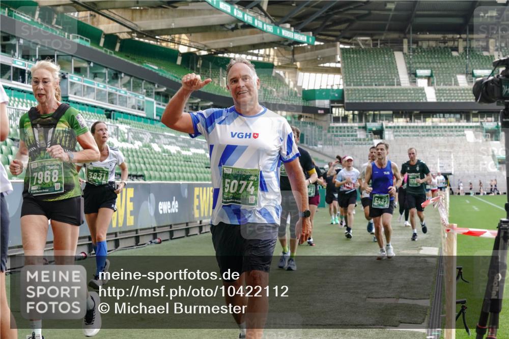 13.09.2026 - 21. swb-Marathon Bremen Michael Burmester http://msf.ph/oto/10422112 13.09.2026 13:22:38 Laufen im Stadion 128, 160, 211, 258, 343, 351, 423, 441, 533, 571, 601, 609, 708, 782, 851, 892, 1060, 1094, 1157, 1177, 1178, 1259, 1316, 1331, 1344, 1417, 1518, 1657, 1669, 1691, 1729, 1746, 1788, 1883, 2213, 2290, 2433, 2475, 2504, 2526, 2551, 2619, 2632, 2652, 2660, 2685, 2711, 2828, 2954, 2964, 2995, 3022, 3034, 3144, 3225, 3252, 3347, 3351, 3423, 3447, 3505, 3530, 3559, 3682, 3727, 3784, 3819, 4020, 4054, 4231, 4406, 4407, 4431, 4466, 4467, 4584, 1506 meine-sportfotos.de