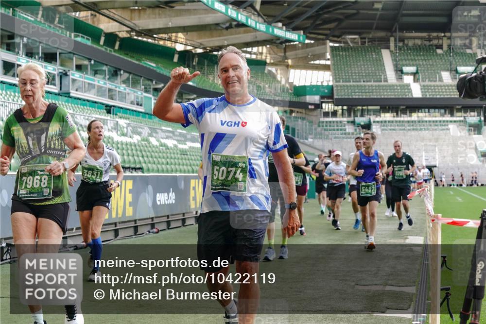13.09.2026 - 21. swb-Marathon Bremen Michael Burmester http://msf.ph/oto/10422119 13.09.2026 13:22:38 Laufen im Stadion 128, 160, 211, 258, 343, 351, 423, 441, 533, 571, 601, 609, 708, 782, 851, 892, 1060, 1094, 1157, 1177, 1178, 1259, 1316, 1331, 1344, 1417, 1518, 1657, 1669, 1691, 1729, 1746, 1788, 1883, 2213, 2290, 2433, 2475, 2504, 2526, 2551, 2619, 2632, 2652, 2660, 2685, 2711, 2828, 2954, 2964, 2995, 3022, 3034, 3144, 3225, 3252, 3347, 3351, 3423, 3447, 3505, 3530, 3559, 3682, 3727, 3784, 3819, 4020, 4054, 4231, 4406, 4407, 4431, 4466, 4467, 4584, 1506 meine-sportfotos.de