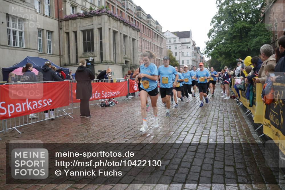 13.09.2026 - Kiel Lauf Yannick Fuchs http://msf.ph/oto/10422130 13.09.2026 10:55:30 Ziel 34, 313, 428, 1841, 1885, 2330, 2331, 3105, 3379, 4519, 4594, 5485, 5544, 5572, 5822, 5903, 6753, 6880, 6922, 7148, 7568, 7966, 8330, 8765, 8772, 9014, 9651, 9653, 9858, 10597, 10722, 11946, 12500, 185, 313, 575, 1232, 1459, 1815, 1851, 1973, 2198, 2339, 2548, 2554, 2738, 2813, 3084, 3429, 3645, 3699, 3903, 4369, 4370, 4403, 4625, 4652, 4665, 4678, 4898, 4902, 5104, 5485, 5645, 5834, 6193, 6490, 6498, 6501, 6583, 6800, 6991, 7118, 7450, 7566, 7722, 8121, 8791, 1619 meine-sportfotos.de