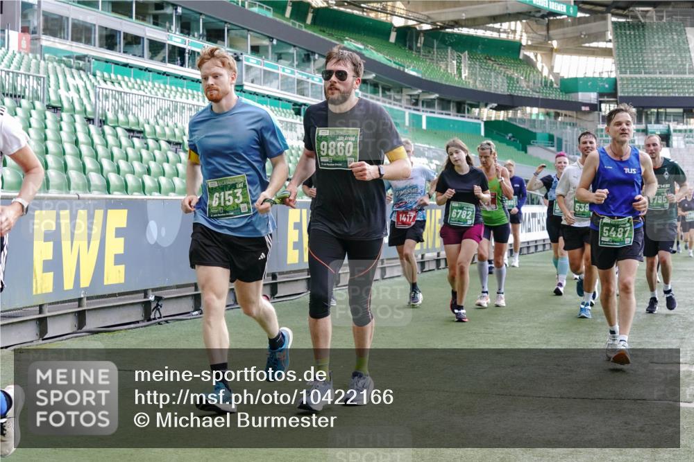 13.09.2026 - 21. swb-Marathon Bremen Michael Burmester http://msf.ph/oto/10422166 13.09.2026 13:22:40 Laufen im Stadion 128, 160, 211, 258, 343, 351, 423, 441, 533, 571, 601, 609, 708, 782, 851, 892, 1060, 1094, 1157, 1177, 1178, 1259, 1316, 1331, 1344, 1417, 1518, 1657, 1669, 1691, 1729, 1746, 1788, 1883, 2213, 2290, 2433, 2475, 2504, 2526, 2551, 2619, 2632, 2652, 2660, 2685, 2711, 2828, 2954, 2964, 2995, 3022, 3034, 3144, 3225, 3252, 3347, 3351, 3423, 3447, 3505, 3530, 3559, 3682, 3727, 3784, 3819, 4020, 4054, 4231, 4406, 4407, 4431, 4466, 4467, 4584, 1506 meine-sportfotos.de