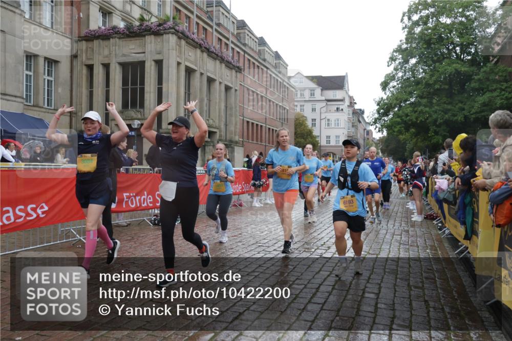 13.09.2026 - Kiel Lauf Yannick Fuchs http://msf.ph/oto/10422200 13.09.2026 10:55:37 Ziel 34, 1885, 2190, 2208, 3105, 3297, 3539, 4519, 4594, 5544, 5572, 5822, 6753, 6880, 6922, 7148, 7568, 7966, 8330, 8346, 8632, 8765, 8772, 9014, 9651, 9653, 10597, 10722, 11621, 11946, 11952, 12500, 185, 313, 428, 1459, 1815, 1841, 1851, 1973, 2330, 2331, 2339, 2548, 2738, 3084, 3379, 3429, 3645, 3903, 4403, 4678, 4898, 5104, 5485, 5645, 5834, 5903, 6193, 6490, 6498, 6501, 6583, 6800, 6880, 6991, 7118, 7450, 7566, 7966, 8121, 8765, 8791, 9858, 11946, 2548 meine-sportfotos.de
