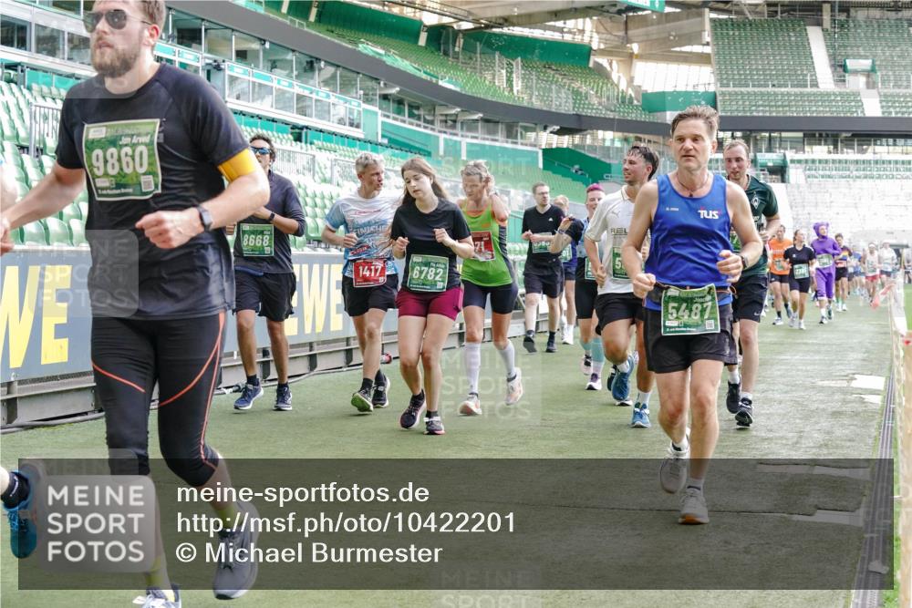 13.09.2026 - 21. swb-Marathon Bremen Michael Burmester http://msf.ph/oto/10422201 13.09.2026 13:22:41 Laufen im Stadion 128, 160, 211, 258, 343, 351, 423, 441, 533, 571, 601, 609, 708, 782, 851, 892, 1060, 1094, 1157, 1177, 1178, 1259, 1316, 1331, 1344, 1417, 1518, 1657, 1669, 1691, 1729, 1746, 1788, 1883, 2213, 2290, 2433, 2475, 2504, 2526, 2551, 2619, 2632, 2652, 2660, 2685, 2711, 2828, 2954, 2964, 2995, 3022, 3034, 3225, 3252, 3347, 3351, 3423, 3447, 3505, 3530, 3559, 3682, 3727, 3770, 3784, 3819, 4020, 4054, 4231, 4406, 4407, 4431, 4466, 4467, 4584, 1506 meine-sportfotos.de