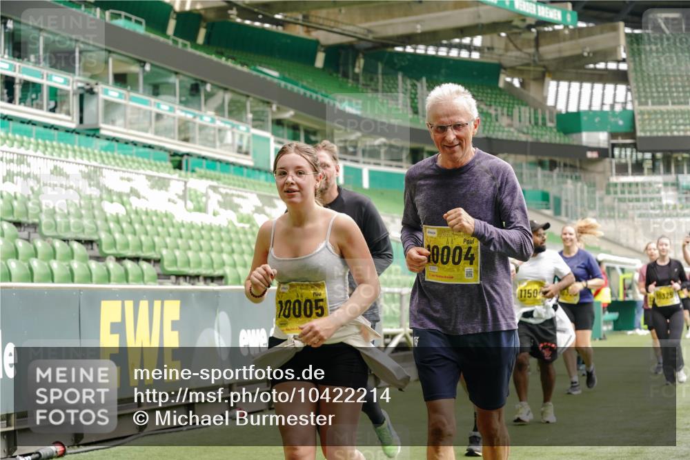 13.09.2026 - 21. swb-Marathon Bremen Michael Burmester http://msf.ph/oto/10422214 13.09.2026 10:45:36 Laufen im Stadion 10137, 10176, 10191, 10192, 10194, 10202, 10242, 10295, 10344, 10430, 10472, 10524, 10568, 10600, 10651, 10679, 10713, 10979, 10999, 11050, 11081, 11181, 11200, 11233, 11244, 11307, 11309, 11367, 11385, 11495, 11574, 11629, 11675, 11709, 11760, 11808, 11821, 11932, 11943, 12057, 12089, 12151, 12153, 12177, 12178, 12211, 12224, 12226, 12285, 12311, 12321, 12334, 12374, 12462, 12539, 10148, 10303, 10330, 10361, 10362 meine-sportfotos.de