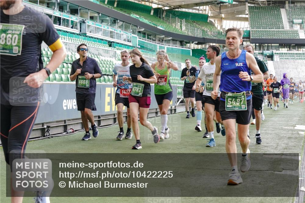 13.09.2026 - 21. swb-Marathon Bremen Michael Burmester http://msf.ph/oto/10422225 13.09.2026 13:22:41 Laufen im Stadion 128, 160, 211, 258, 343, 351, 423, 441, 533, 571, 601, 609, 708, 782, 851, 892, 1060, 1094, 1157, 1177, 1178, 1259, 1316, 1331, 1344, 1417, 1518, 1657, 1669, 1691, 1729, 1746, 1788, 1883, 2213, 2290, 2433, 2475, 2504, 2526, 2551, 2619, 2632, 2652, 2660, 2685, 2711, 2828, 2954, 2964, 2995, 3022, 3034, 3225, 3252, 3347, 3351, 3423, 3447, 3505, 3530, 3559, 3682, 3727, 3770, 3784, 3819, 4020, 4054, 4231, 4406, 4407, 4431, 4466, 4467, 4584, 1506 meine-sportfotos.de