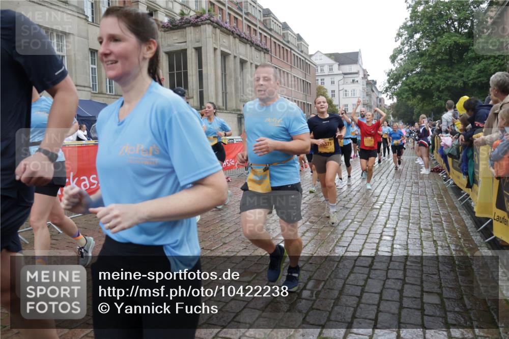 13.09.2026 - Kiel Lauf Yannick Fuchs http://msf.ph/oto/10422238 13.09.2026 10:55:42 Ziel 280, 566, 1264, 1673, 1885, 1929, 2190, 2208, 2589, 3105, 3297, 3539, 4519, 4594, 4747, 5822, 6753, 6922, 7988, 8330, 8346, 8631, 8632, 8722, 9014, 9651, 9653, 11036, 11621, 11952, 12499, 34, 185, 313, 428, 1459, 1841, 1851, 2330, 2331, 2738, 3379, 3429, 3645, 3903, 4403, 4519, 4678, 4898, 5104, 5485, 5544, 5572, 5645, 5822, 5834, 5903, 6490, 6498, 6501, 6800, 6880, 6991, 7118, 7148, 7450, 7566, 7568, 7966, 8765, 8772, 8791, 9014, 9858, 10597, 10722, 11946, 12500, 2548 meine-sportfotos.de